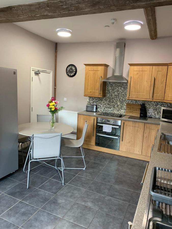 Studio Double. Own Bathroom, Shared Kitchen بيودلي المظهر الخارجي الصورة