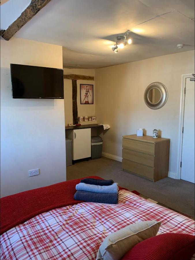 Studio Double. Own Bathroom, Shared Kitchen بيودلي المظهر الخارجي الصورة